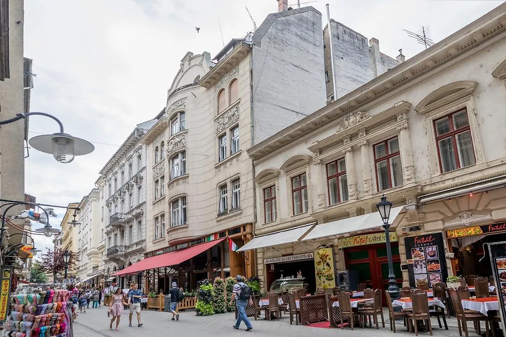 Appartamento Luxury & Antique Charm Budapest