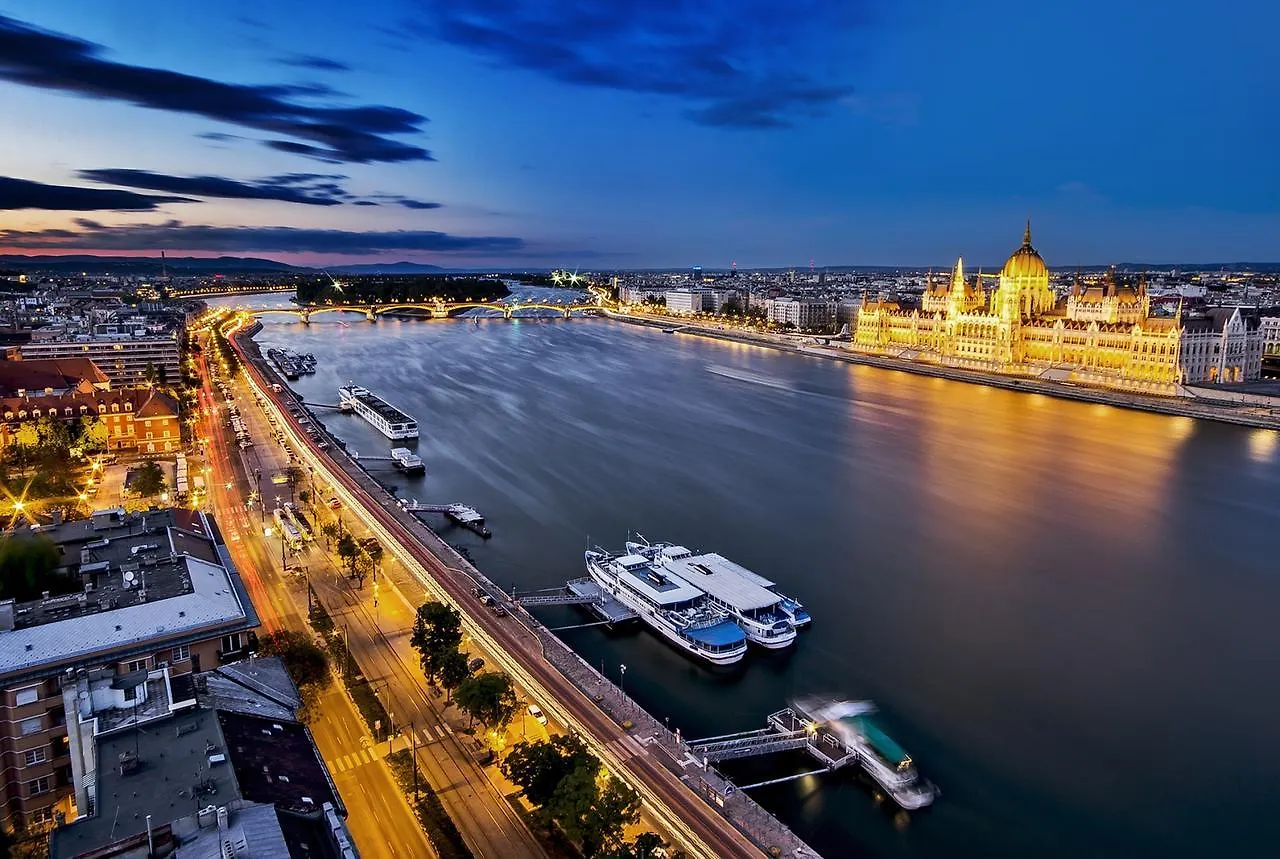 Appartamento Luxury & Antique Charm Budapest Ungheria